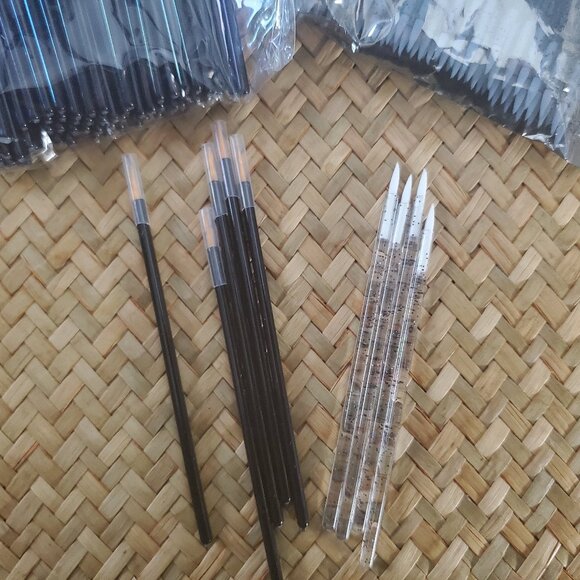 Beauty Bundle - Magnetic Lashes & Eyeliner Brushes - Picture 4 of 6